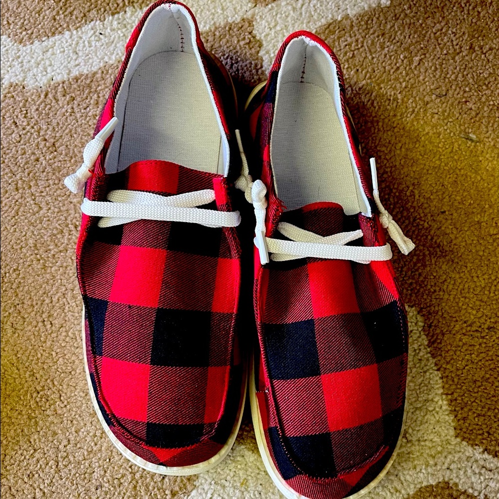 No brand slip on shoes